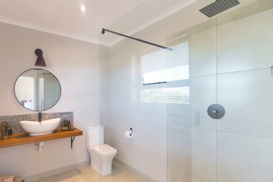 9 Bedroom Property for Sale in Westcliff Western Cape